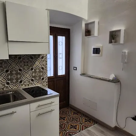 Mansarde & Maison 1706 Orta Guest house *