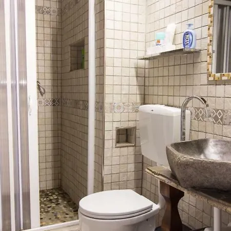 Gasthof Mansarde & Maison 1706 Orta Borgomanero