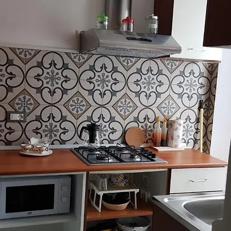 Mansarde & Maison 1706 Orta Pensjonat Borgomanero