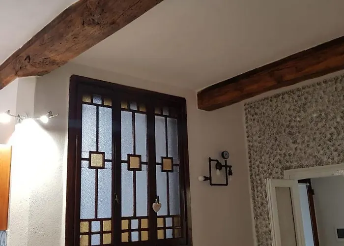 Casa de hóspedes Mansarde & Maison 1706 Orta 3*